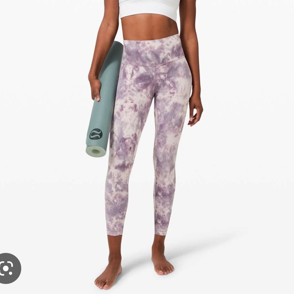 Lululemon diamond dye align crop 21” size 2